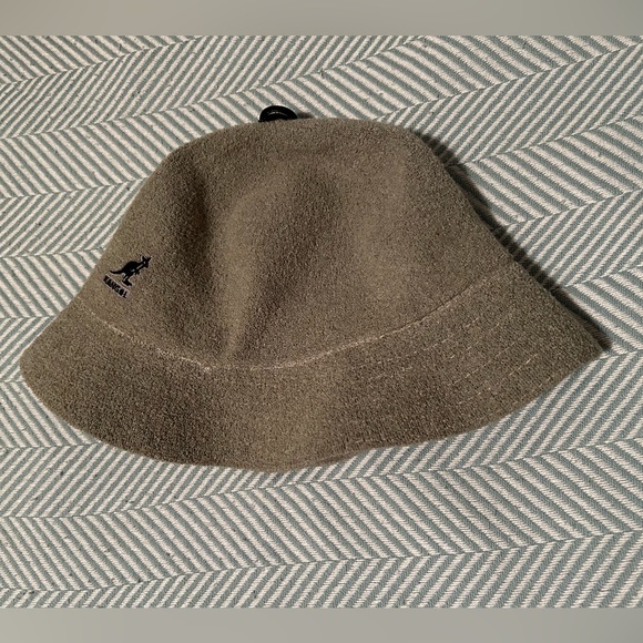 Kangol Unisex Size Small Bermuda Bucket Hat - Picture 2 of 5
